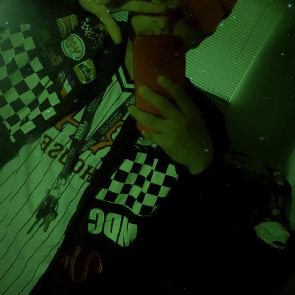 Meet your Posher, Joshua - Picture 1 of 1